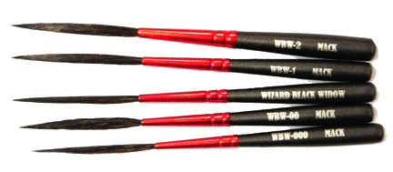 mack-s-the-wizard-black-widow-scroller-brush-set-8.jpg